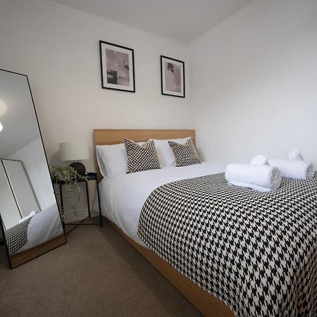 3-Bedroom Charming Central House แคนเทอร์เบอรี ภายนอก รูปภาพ